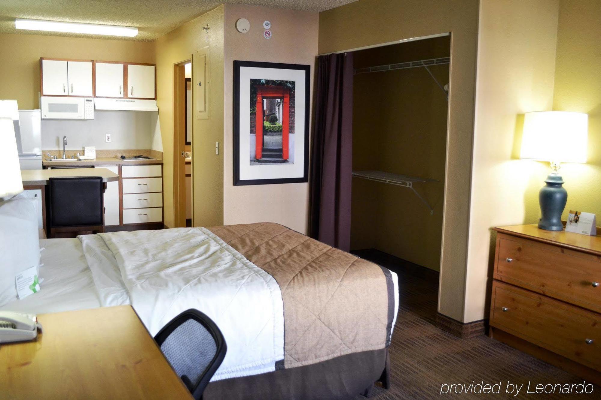 Extended America Select - - Cherry Creek Hotel